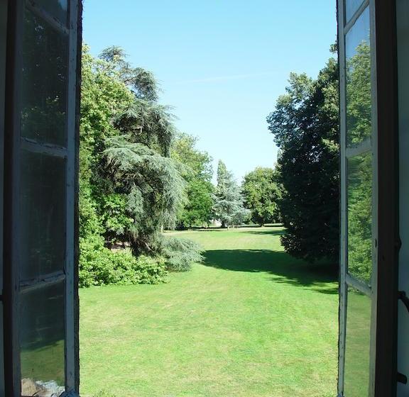 مبيت وإفطار Château De La Marronnière