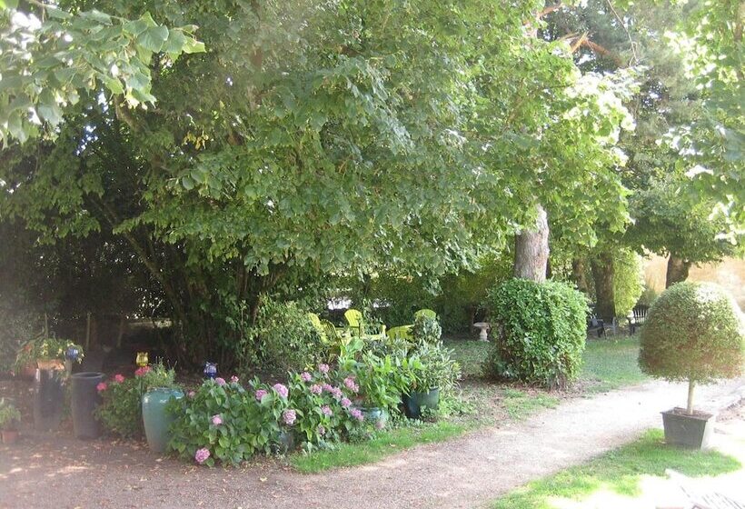 민박 Les Chambres D Hôtes Du Château De Saint Georges