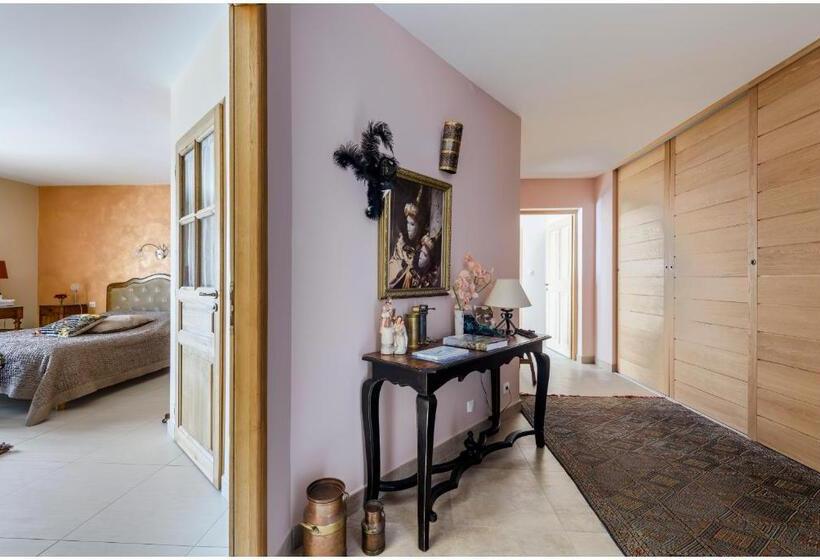 ベッドアンドブレックファースト Château Serigues