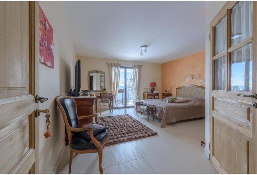 مبيت وإفطار Château Serigues