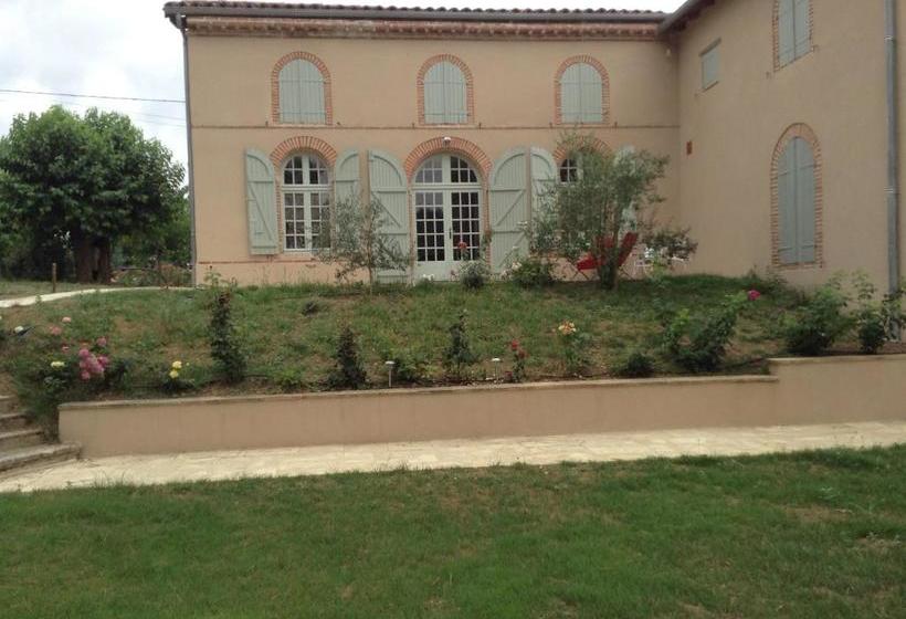 مبيت وإفطار Domaine De Belcayre