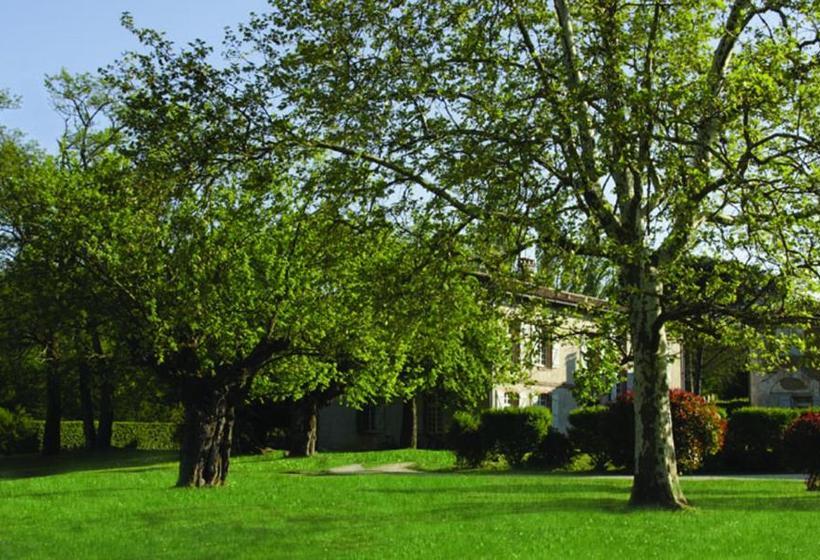 مبيت وإفطار Domaine De Belcayre