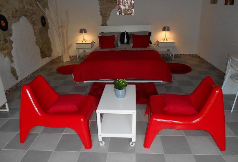 민박 Domaine De La Vivarié