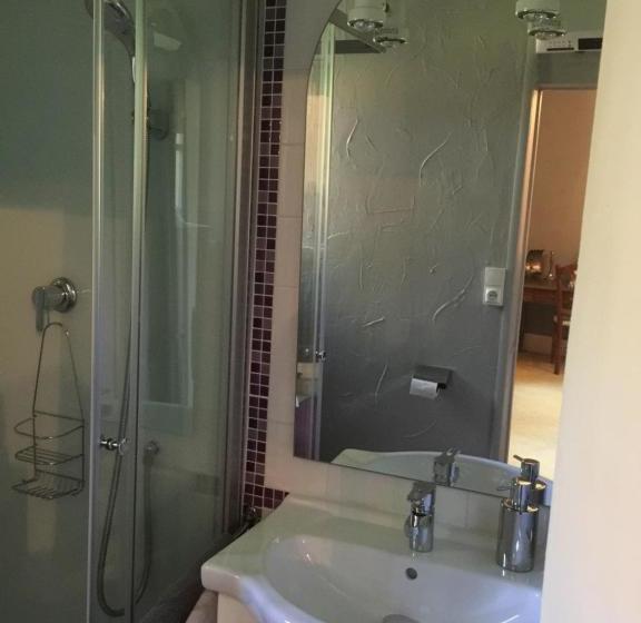 민박 Domaine De La Vivarié