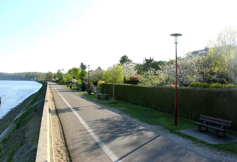 مبيت وإفطار En Bord De Seine