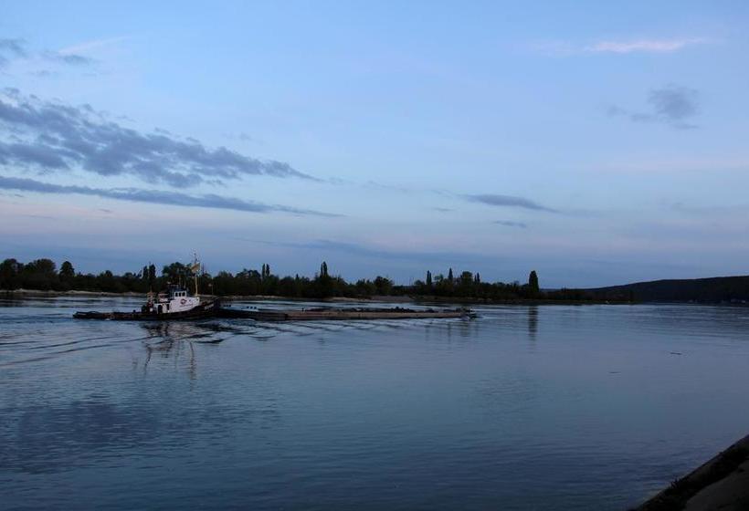 مبيت وإفطار En Bord De Seine