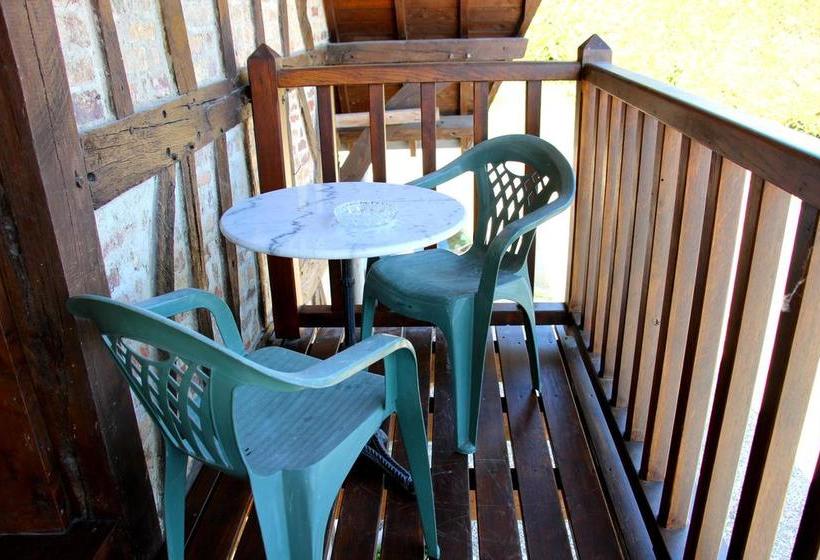 مبيت وإفطار En Bord De Seine