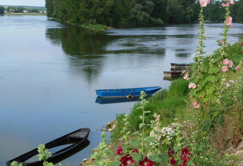 تختخواب و صبحانه Escale De Loire