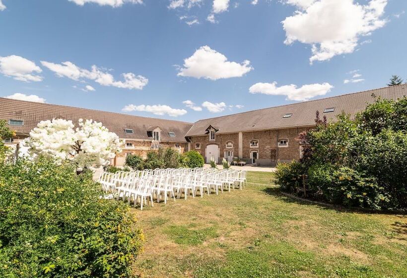 ベッドアンドブレックファースト Domaine D Auxonnettes Chambres D Hôtes Et Gîtes