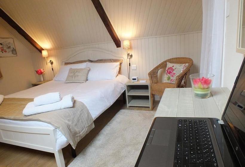 Bed and Breakfast Gites De Lenvos