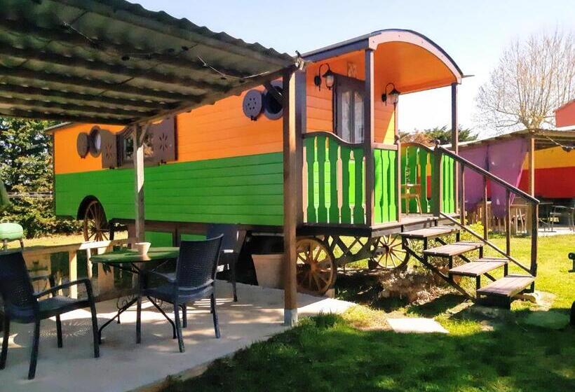 ベッドアンドブレックファースト Gites Et Roulottes Du Grand Puits