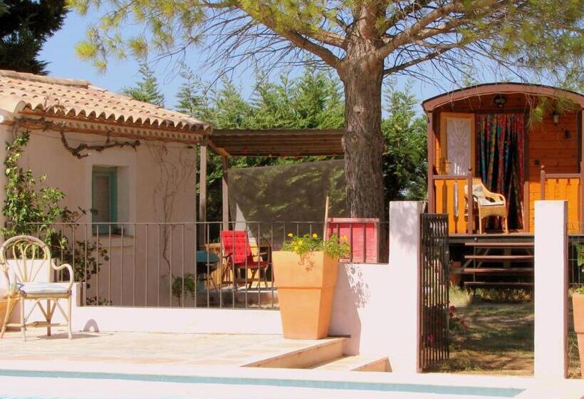 ベッドアンドブレックファースト Gites Et Roulottes Du Grand Puits