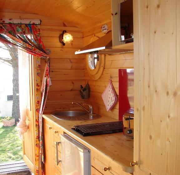 ベッドアンドブレックファースト Gites Et Roulottes Du Grand Puits