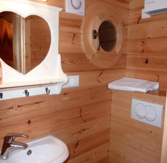 ベッドアンドブレックファースト Gites Et Roulottes Du Grand Puits