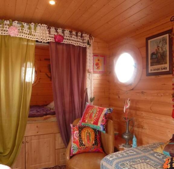 ベッドアンドブレックファースト Gites Et Roulottes Du Grand Puits