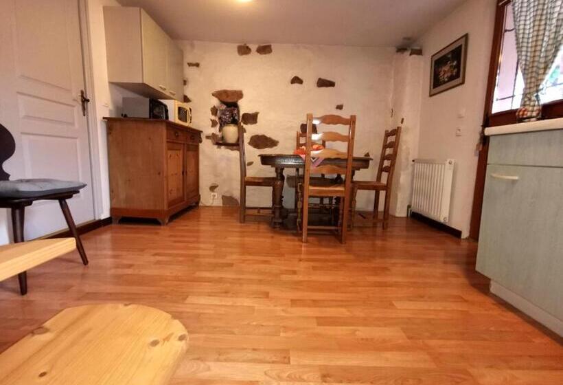 مبيت وإفطار Gîte La Charmaie