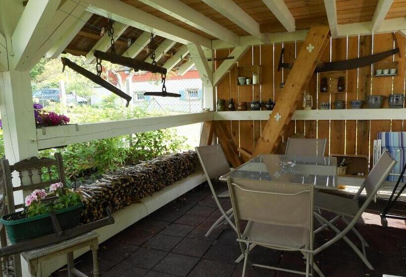 مبيت وإفطار Gîte La Charmaie