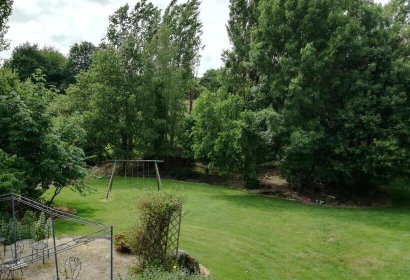 مبيت وإفطار La Trainelière