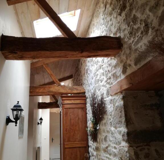 مبيت وإفطار La Trainelière