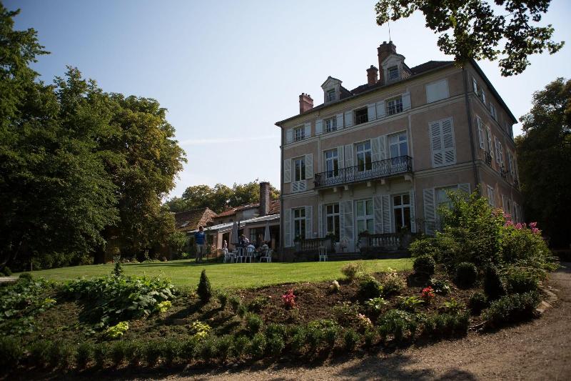 민박 Le Château De La Vierge