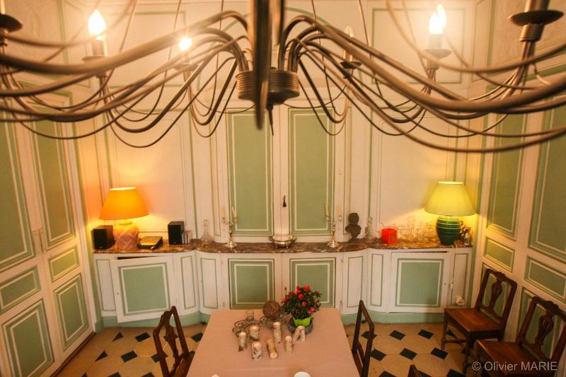 민박 Le Château De La Vierge