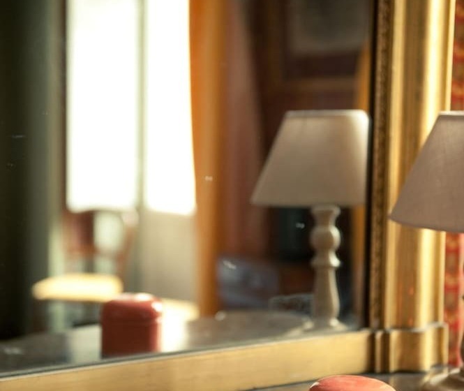 민박 Le Château De La Vierge