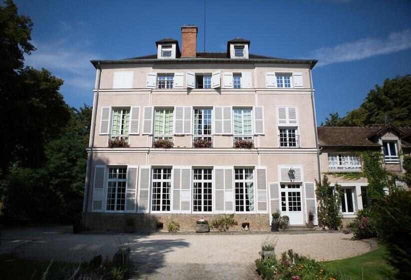 민박 Le Château De La Vierge