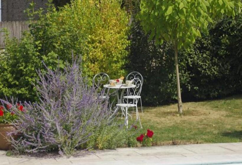 مبيت وإفطار Le Clos Du Murier