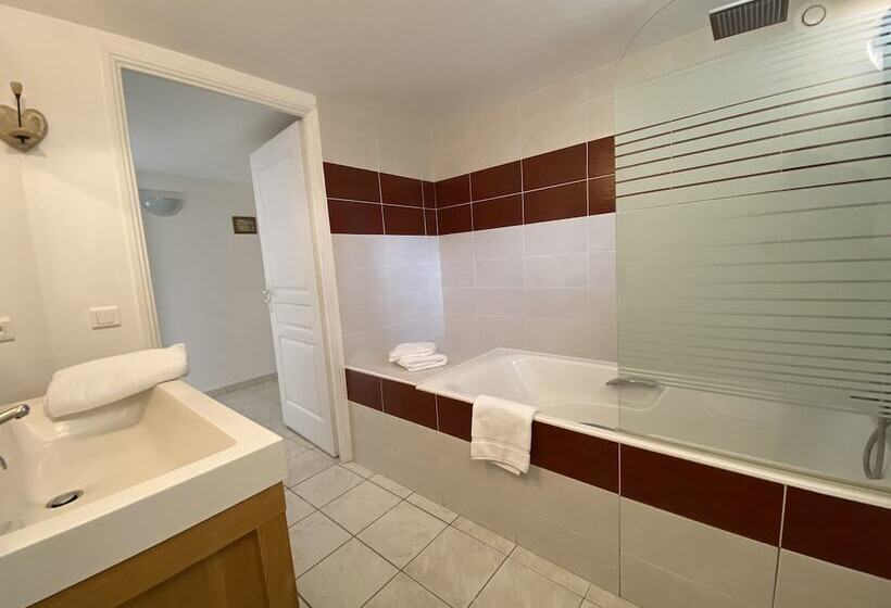 ベッドアンドブレックファースト Le Mas Carré