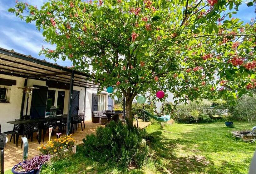 مبيت وإفطار Chambres D Hôtes Le Mas Du Bijou Bleu