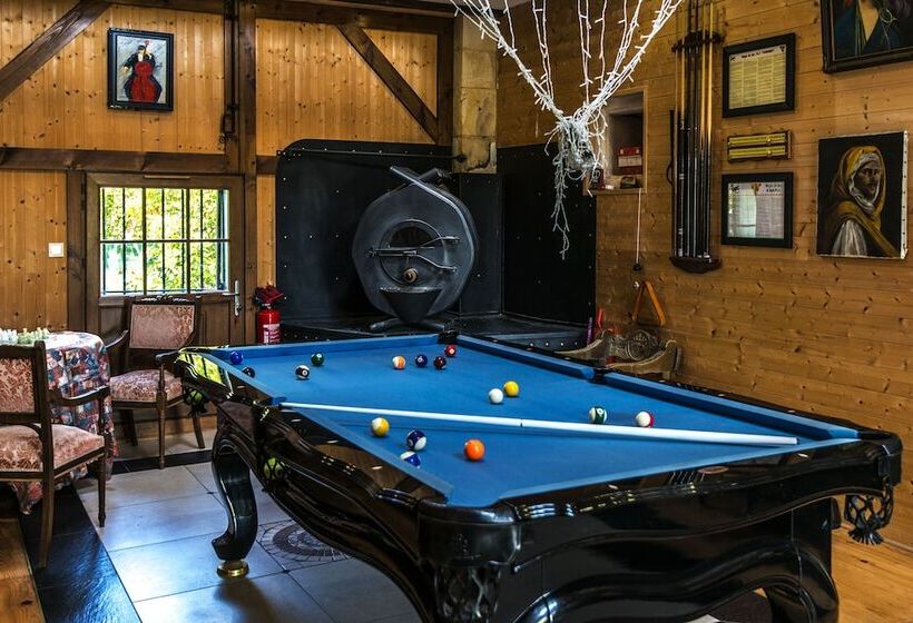 ベッドアンドブレックファースト Le Petit Domaine De Bois Avril