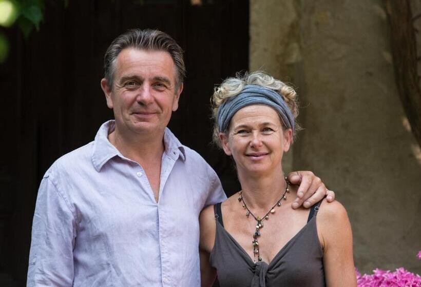 ベッドアンドブレックファースト Le Prieuré