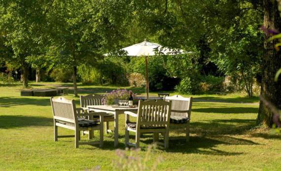 ベッドアンドブレックファースト Le Prieuré