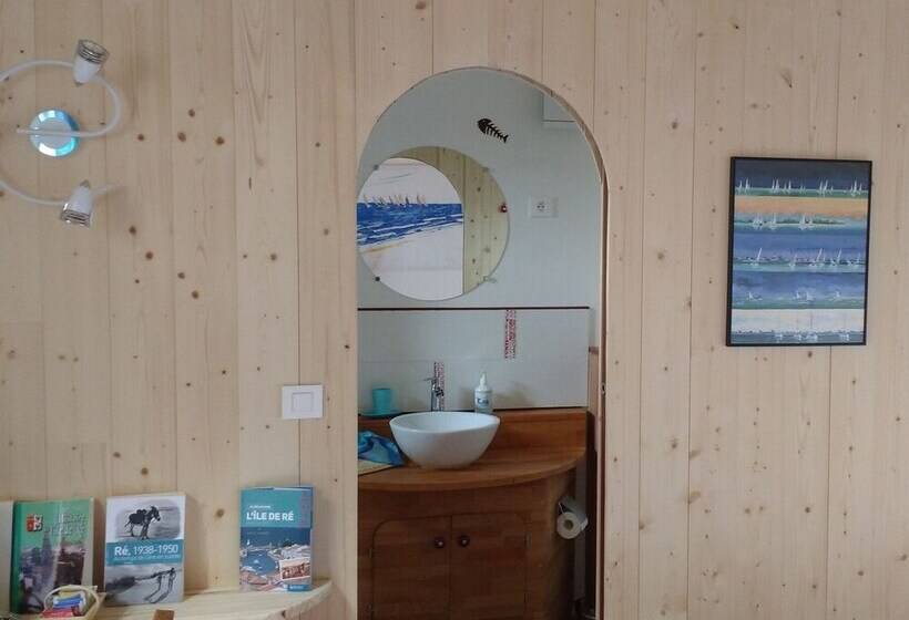 مبيت وإفطار Les Chênes Bleus