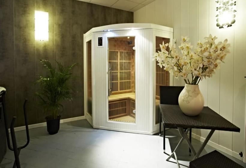 住宿加早餐  Maison D Hôtes Les Jardins De Mazamet