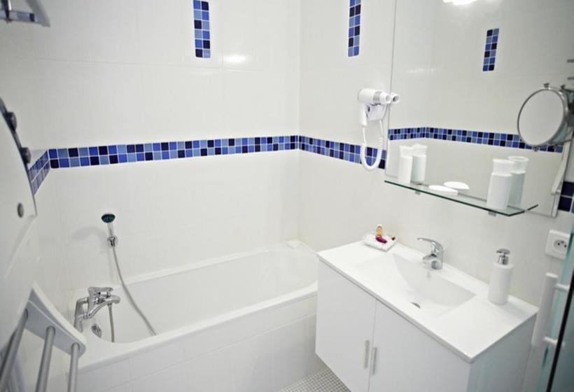 住宿加早餐  Maison D Hôtes Les Jardins De Mazamet