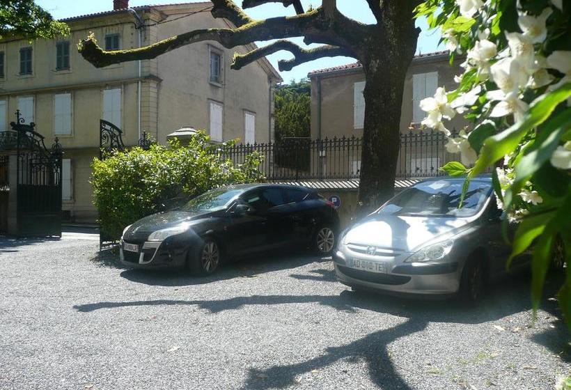 住宿加早餐  Maison D Hôtes Les Jardins De Mazamet