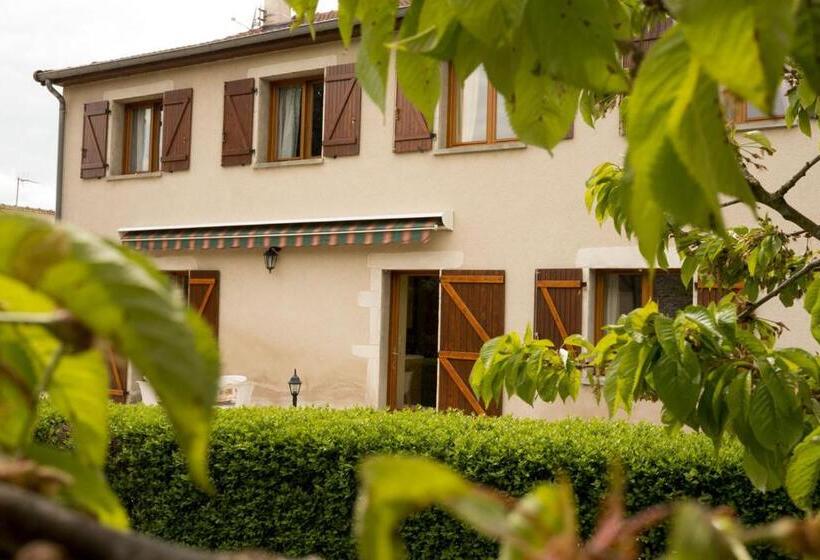 Bed and Breakfast Les Louchardes