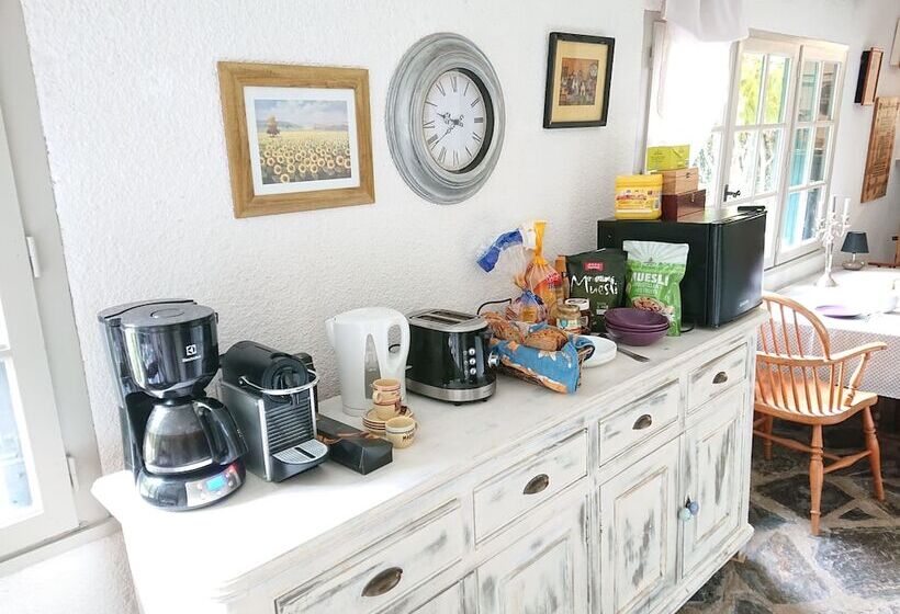 مبيت وإفطار Les Montades Chambres D Hôtes