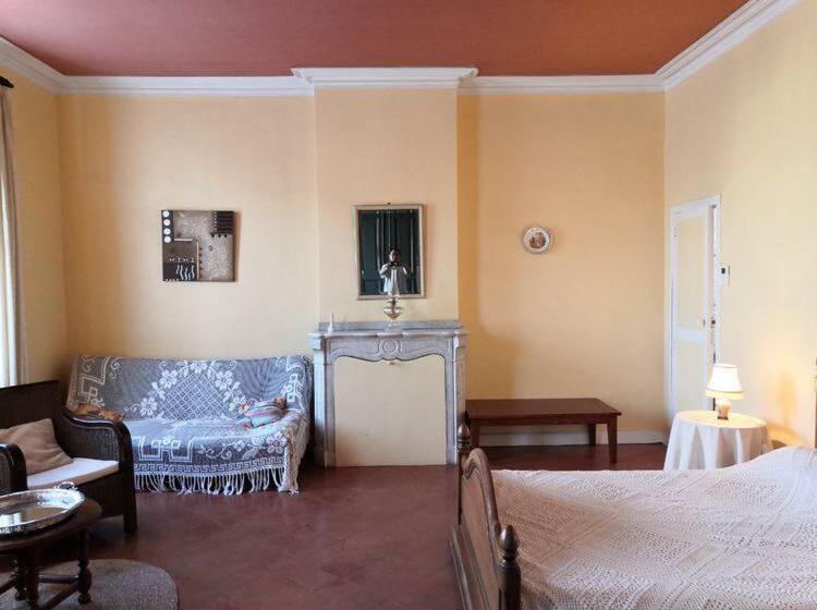 Bed and Breakfast Les Volets Bleus