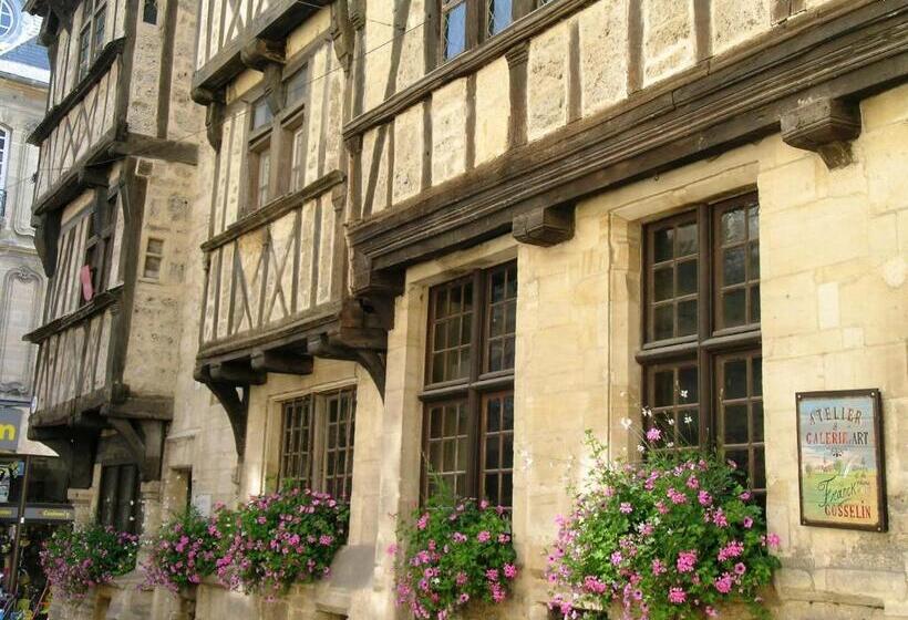 住宿加早餐 Logis Les Remparts