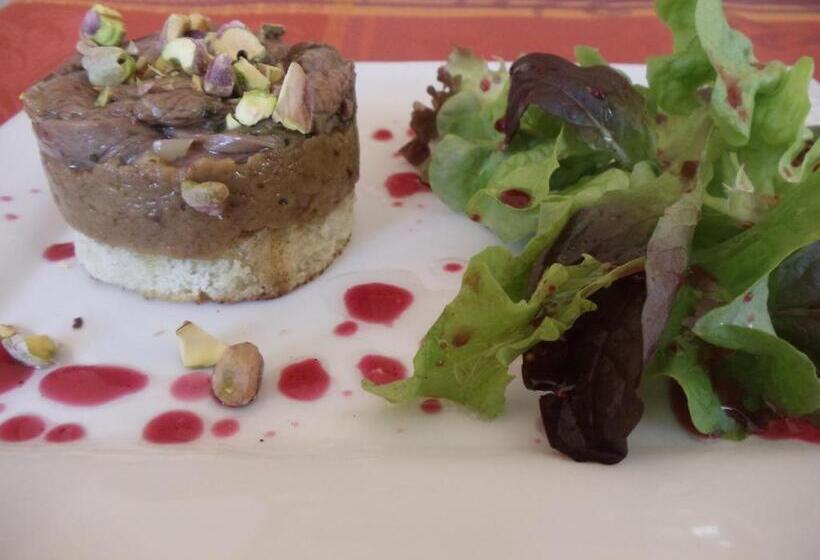 住宿加早餐  Maison D Hôtes De Charme Les Bruhasses