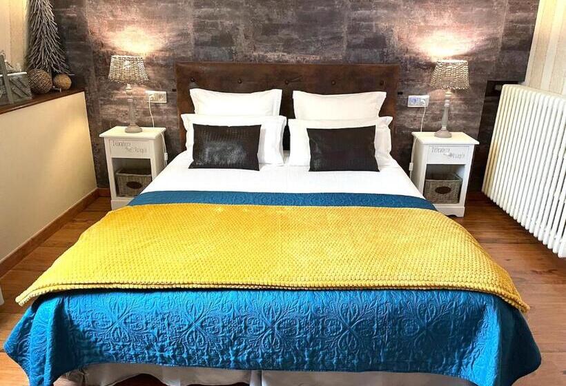 住宿加早餐 Maison D Hôtes Et Gîtes La Chouannerie à Côté Du Parc Du Puy Dufou