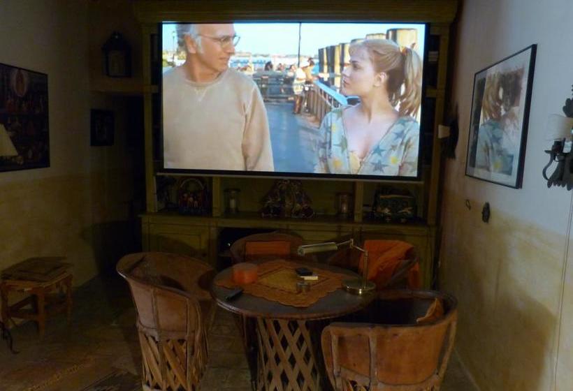 مبيت وإفطار Maison D'hôtes Mas De Barbut