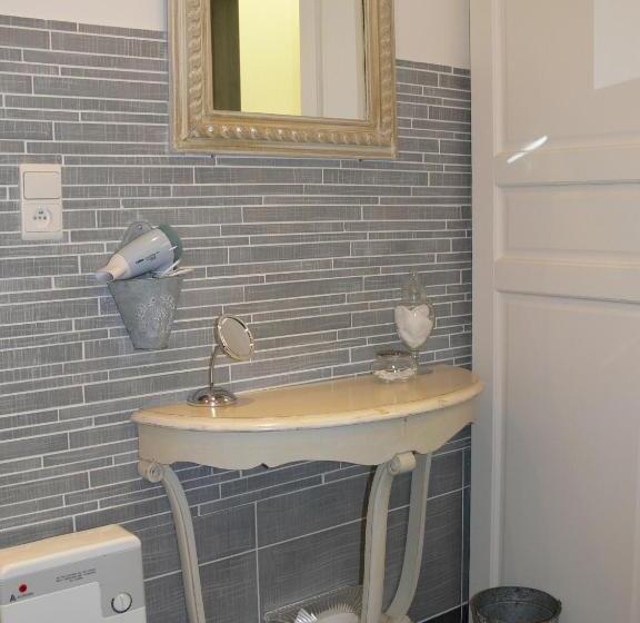 צימר Maison D'hôte La Tourette