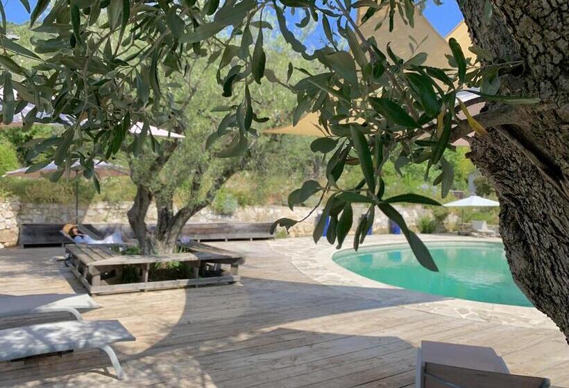 مبيت وإفطار Maison D'hôtes Bleu Azur