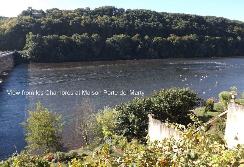 مبيت وإفطار Maison Porte Del Marty