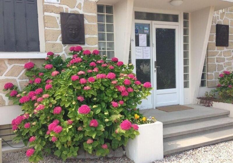 مبيت وإفطار Roissy Chambres