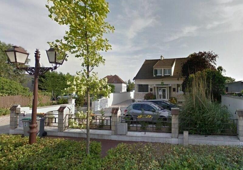 مبيت وإفطار Roissy Chambres