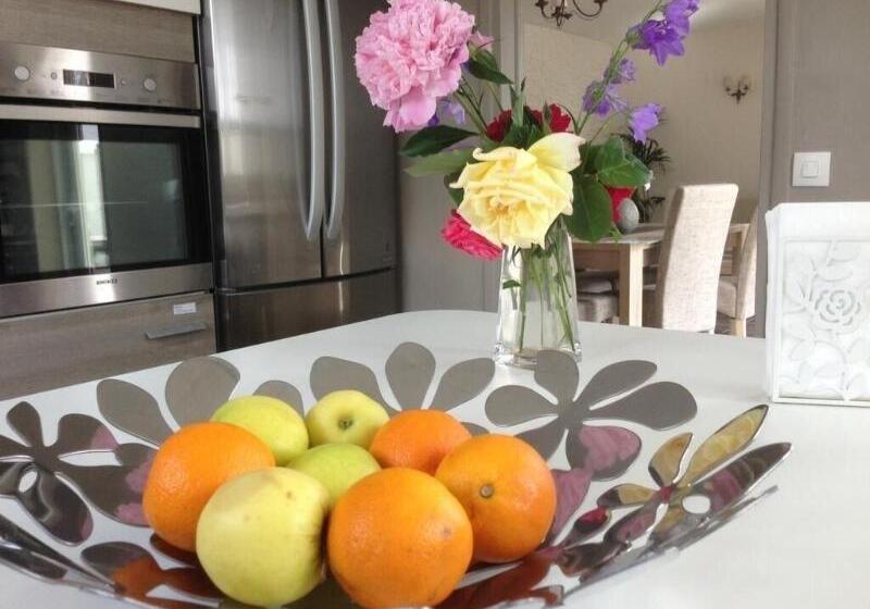 مبيت وإفطار Roissy Chambres